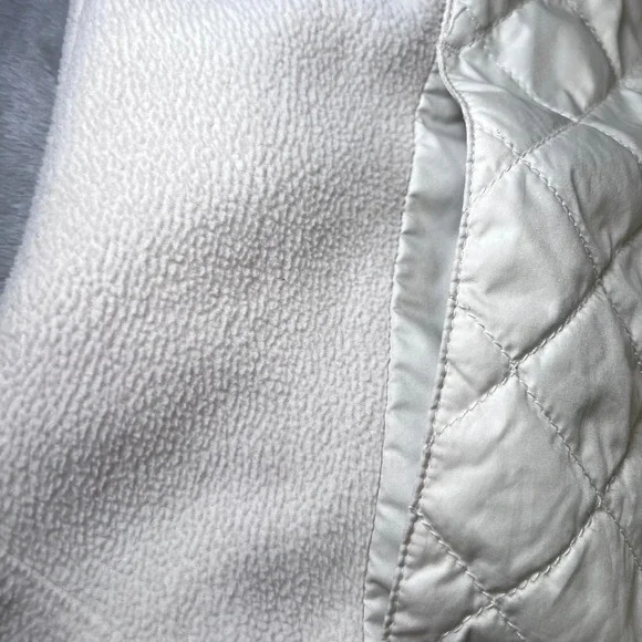 Columbia Quilted Fleece Hooded Vest Womens XL Cream Therma Coil Layering Outdoor - Picture 12 of 16